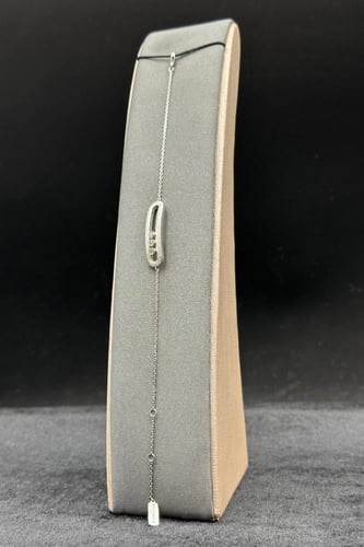 اسوارة مستطيل ذهب تصميم الماس عيار 18 وزن من 4.9 ا...