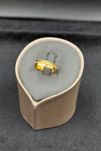 دبلة ذهب صافي عيار 21 وزن من 1.4 الى 1.5 جرام