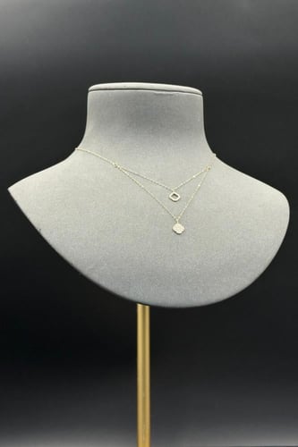 عقد وردة مفرغ دورين ذهب تصميم الماس عيار 18 وزن 0....