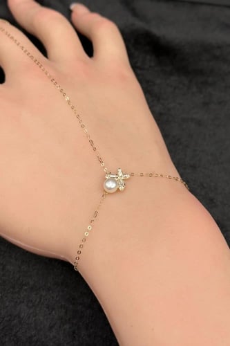 كف ذهب ناعم عيار 18 فراشة مع لؤلؤ وزن من 1.6 الى 1...