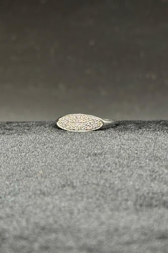 خاتم ذهب ابيض عيار 18 تصميم الماس بوزن من 0.9 الى...