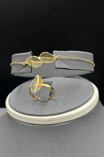 طقم ذهب صافي عيار 21 وزن 10.3 جرام