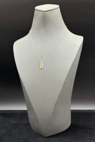 عقد ذهب ناعم عيار 18 بتصميم الماس وزن 0.8 جرام