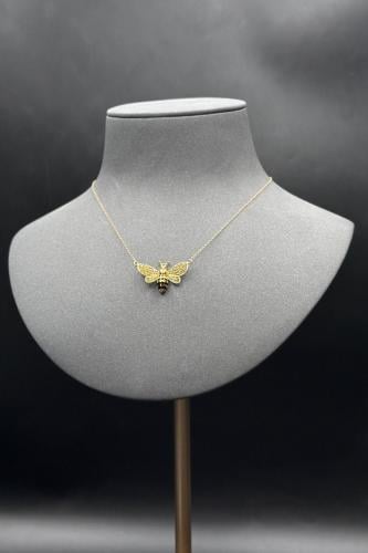 Butterfly Gold necklace 21k with a delicate design 2.2-2.3 g
