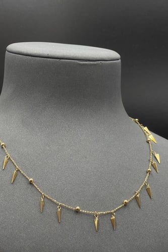 تشوكر ذهب عيار 18 ناعم بشكل معينات وزن 5.2 جرام