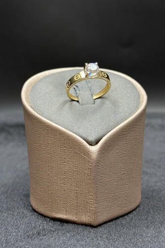 خاتم ذهب ناعم عيار 18 فص سوليتير وزن من 1.6 الى 1....