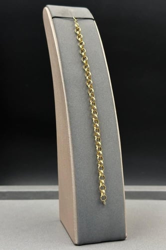 اسوارة دوائر ذهب صافي عيار 18 وزن من 2.6 الى 2.7 ج...