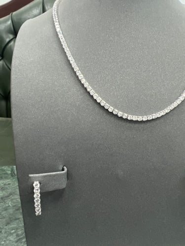 طقم تنس ذهب ابيض تصميم الماس