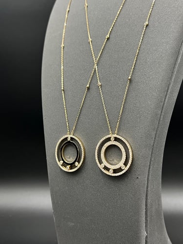 شال دائري ذهب عيار 18 ايطالي بتصميم الماس وزن 9.8...