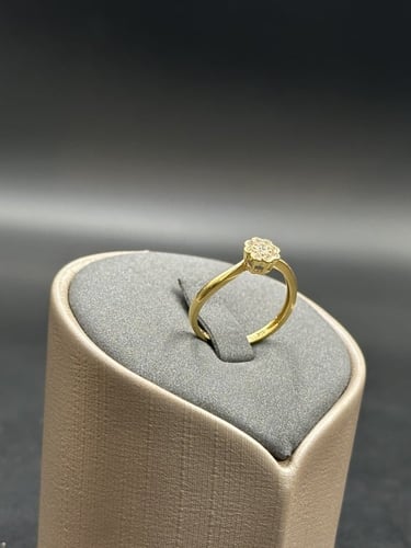 خاتم ذهب الماس ناعم بتصميم وردة انيق