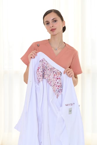 لابكوت الطبي Sakura