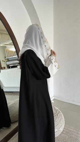 طرحة أبيض المصمك ونخلة