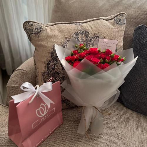 تغليف باقه ورد