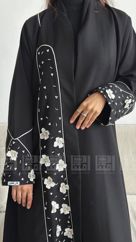 عباية عيد سوداء فاخرة بتطريز الورد- 1539