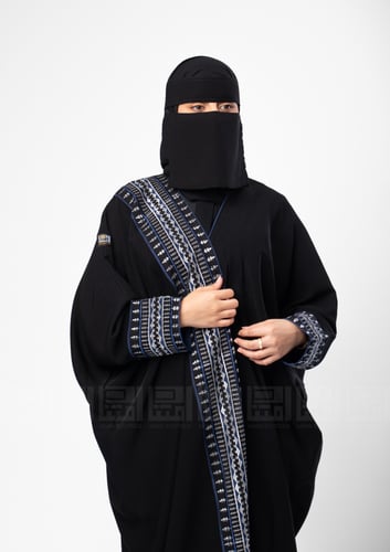 عباية سوداء نصف بشت بتطريز كحلي -1368