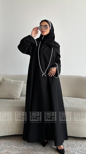 عباية عيد سوداء مطرزة باللؤلؤ بتصميم فستان متصل- 1...