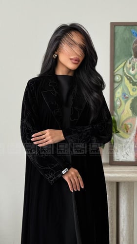 بكج عباية سوداء شتوية بتطريز مميز و فستان أسود- 16...
