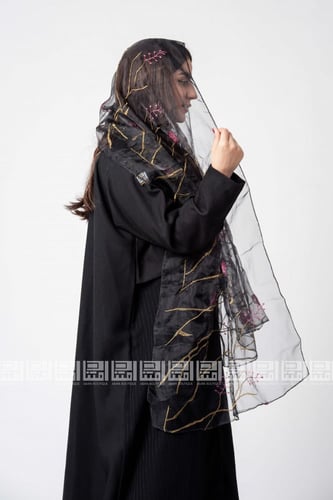 طرحة شيفون بتطريز ورد ملون 3052