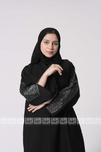عباية سوداء بتصميم خرزي 1171