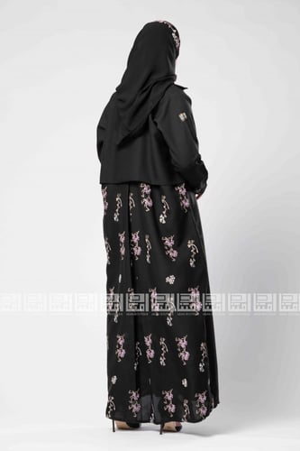 عباية سوداء بتطريز الورد الوردي 1260