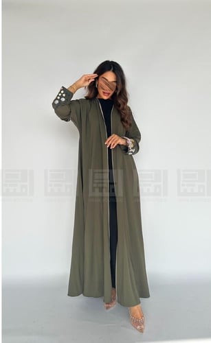 عباية صيفية زيتية بتطريز ورد بتفاصيل أنيقة- 1430