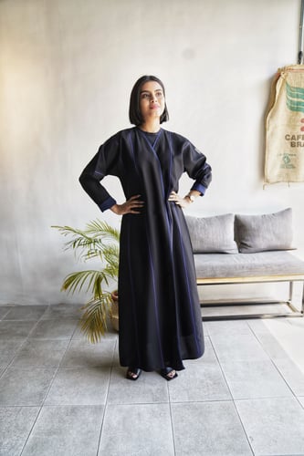 عباية سوداء مزينة بالقيطان الكحلية 1037