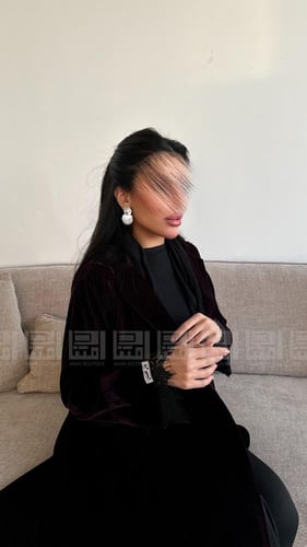 عباية عيد مخمل بدانتيل راقٍ وقصّة ربع كلوش -1609