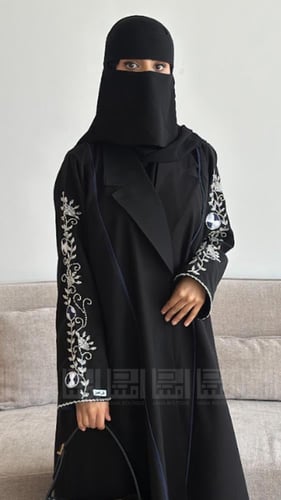 عباية عيد سوداء ربع كلوش بتصميم فاخر وشك أنثوي- 15...