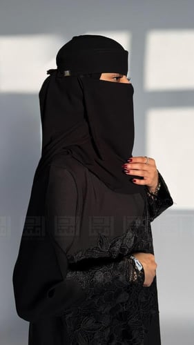 عباية عيد سوداء بتفاصيل جوبير فاخرة وأناقة راقية -...