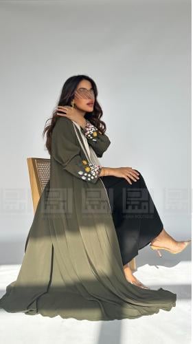 عباية صيفية زيتية بتطريز ورد بتفاصيل أنيقة- 1430