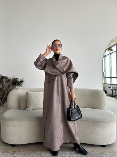 عباية شتوية بشال بني متصل أنيقة ودافئة- 1483