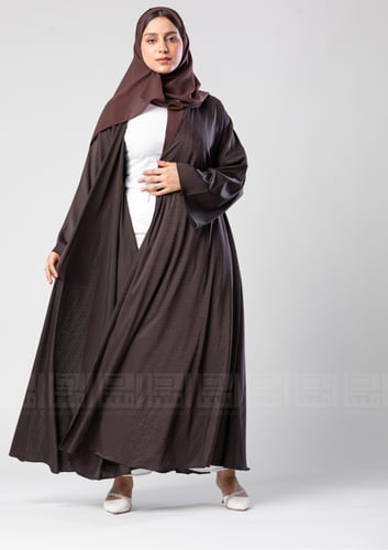 عباية كلوش صيفية بقماش حراير بني مخطط بتصميم A LIN...