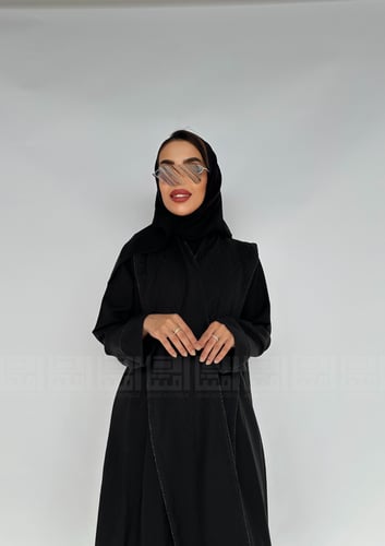 عباية سوداء بتطريز خرزي أسود - 1405
