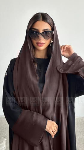 بكج عبايتين عباية يومية أنيقة و عباية حراير السودا...