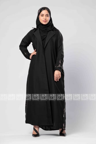 عباية سوداء بتطريز الورد الوردي 1260