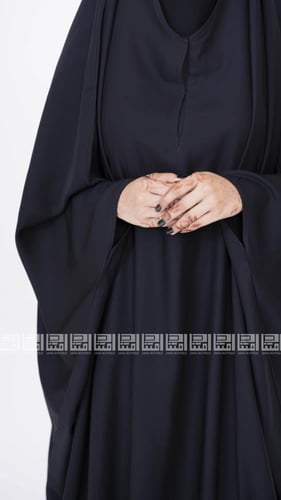 عباية رأس واسعة مغلقة بتصميم فراشة عصري- 1266