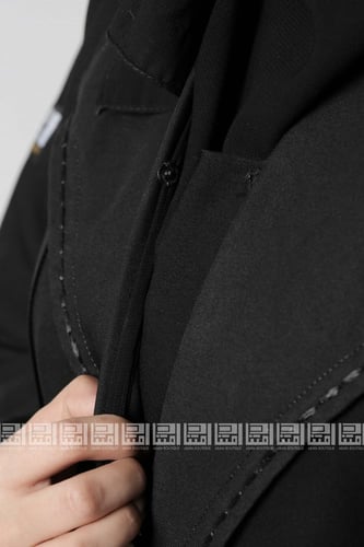 عباية بليزر سوداء بياقة رسمية 1282