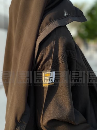 عباية مزينة بالسدو الأسود 1072