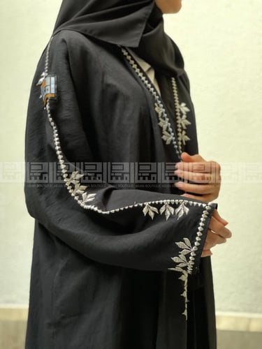 عباية سوداء بنقش سدو فضي 1094