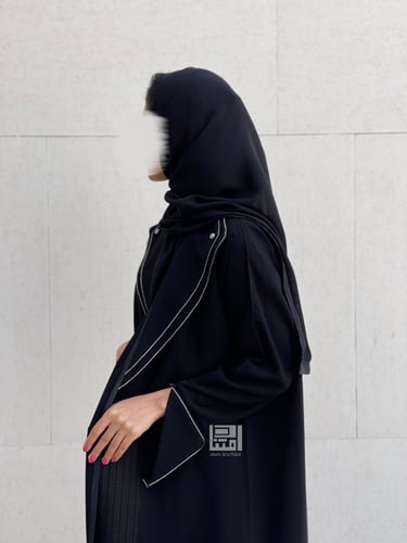 عباية سوداء بياقة رسمية مميزة 1158