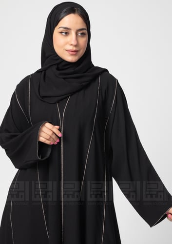 عباية سوداء كلوش بقيطان كرستالية باللون الفضي-1323