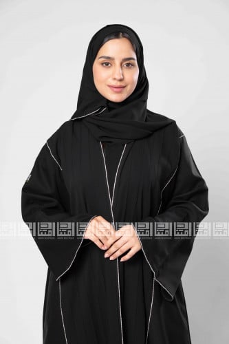 عباية سوداء بخط كريستال 1219