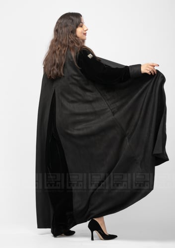 عباية شتوية سوداء نص كلوش شامواه ومخمل - 1347