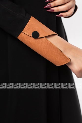 عباية سوداء بأكمام من الجلد البني 1256