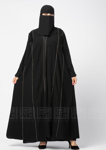 عباية سوداء كلوش بقيطان كرستالية باللون الفضي-1323