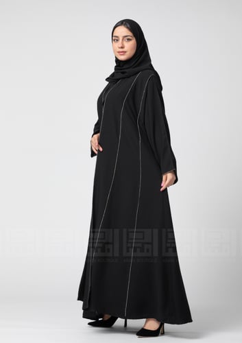 عباية سوداء كلوش بقيطان كرستالية باللون الفضي-1323