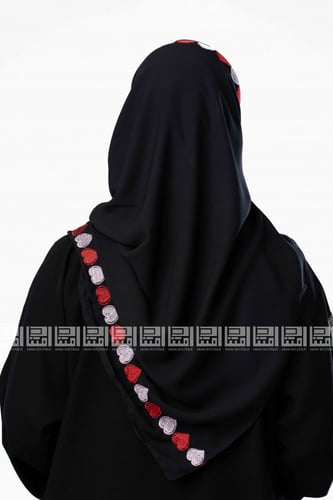 طرحة سوداء بتطريز قلوب ملونة 3044