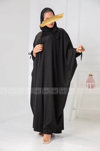 عباية بشت سوداء انيقة 1185