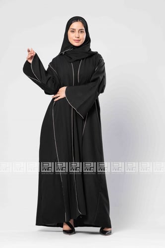 عباية سوداء بخط كريستال 1219