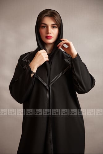 عباية بليزر بتطريز خيوط باللون الابيض1221